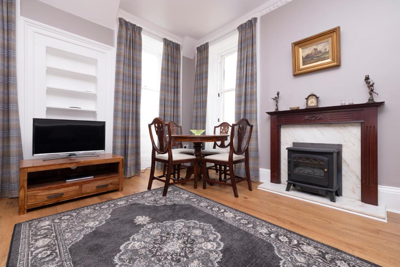Joivy Cozy Apt Near Edinburgh Castle Exteriör bild