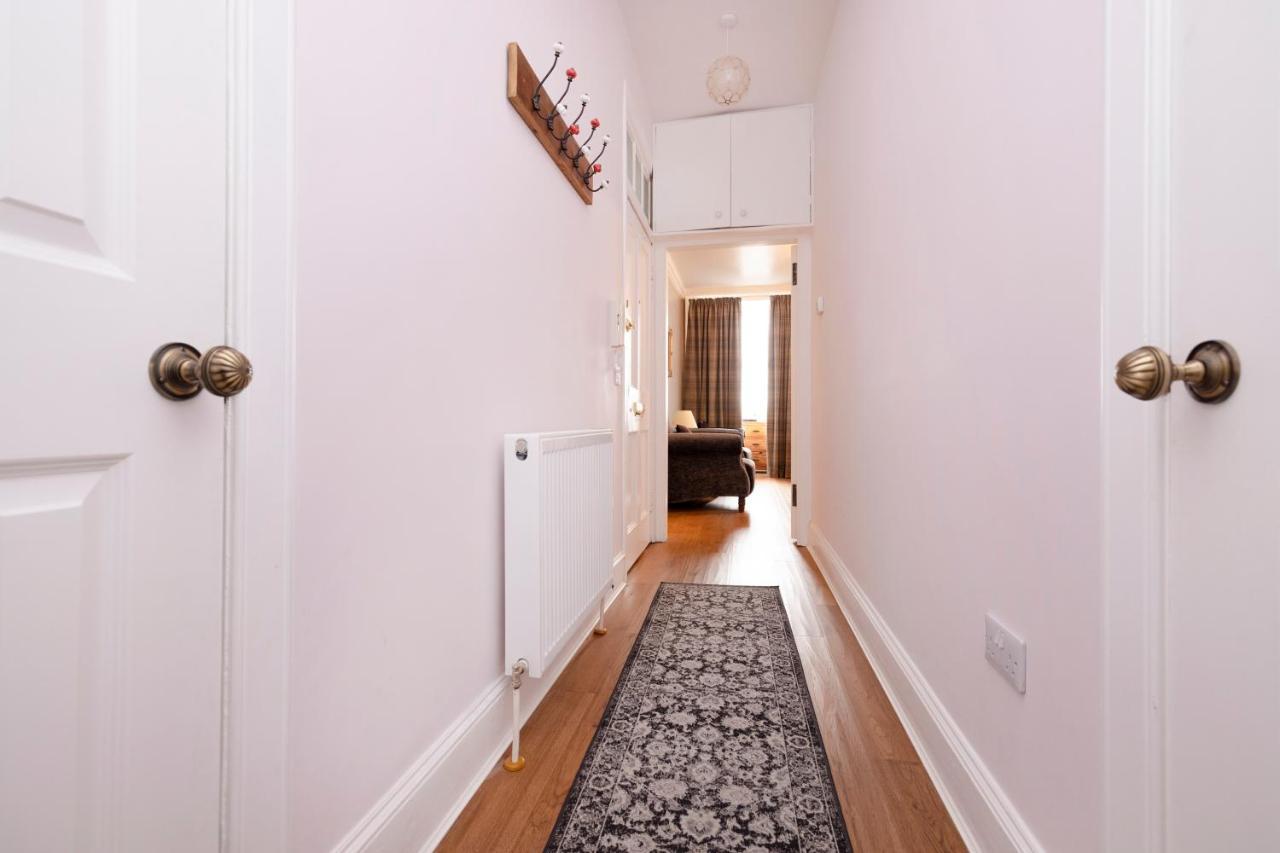 Joivy Cozy Apt Near Edinburgh Castle Exteriör bild